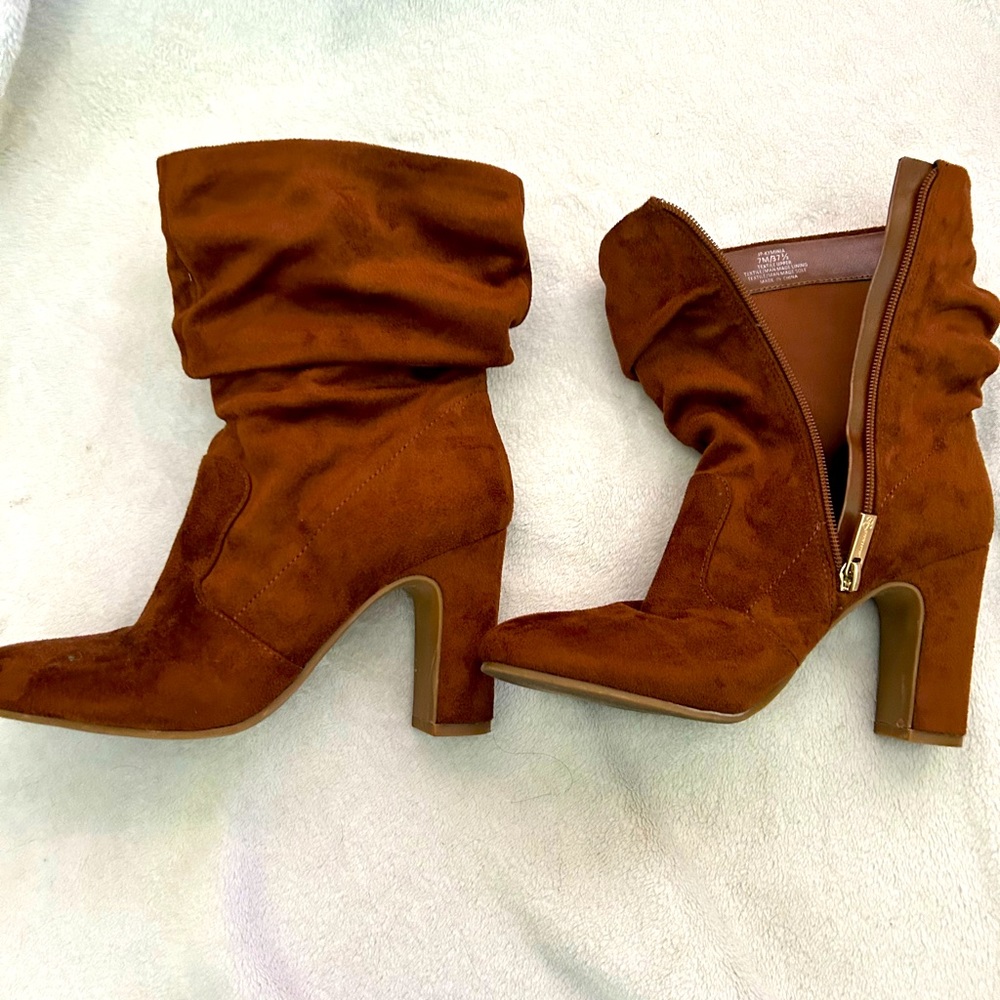 Jessica Simpson slouch boot